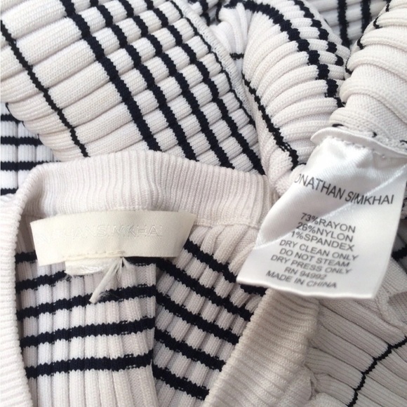 Jonathan Simkhai laser cut asymmetric knit top b/w size size small - Picture 7 of 7